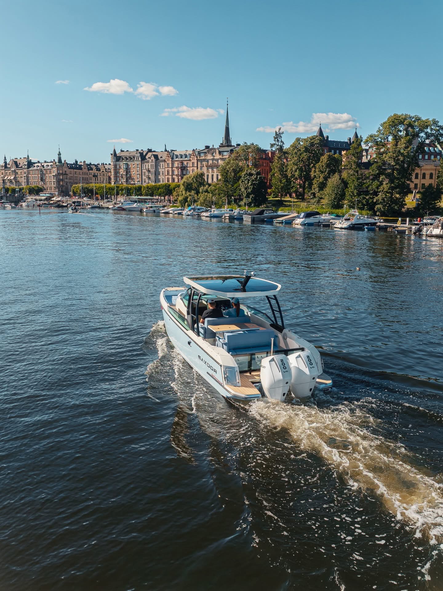 The Best Motorboat Tour in Stockholm – Private Charters in the Archipelago